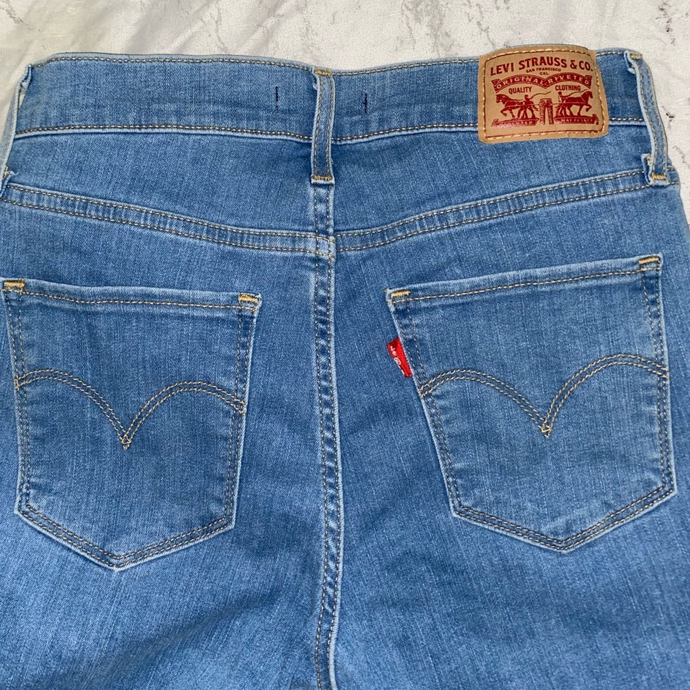 Levi’s - Picture 6 of 6